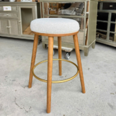 Ghế bar gỗ tự nhiên mặt nệm